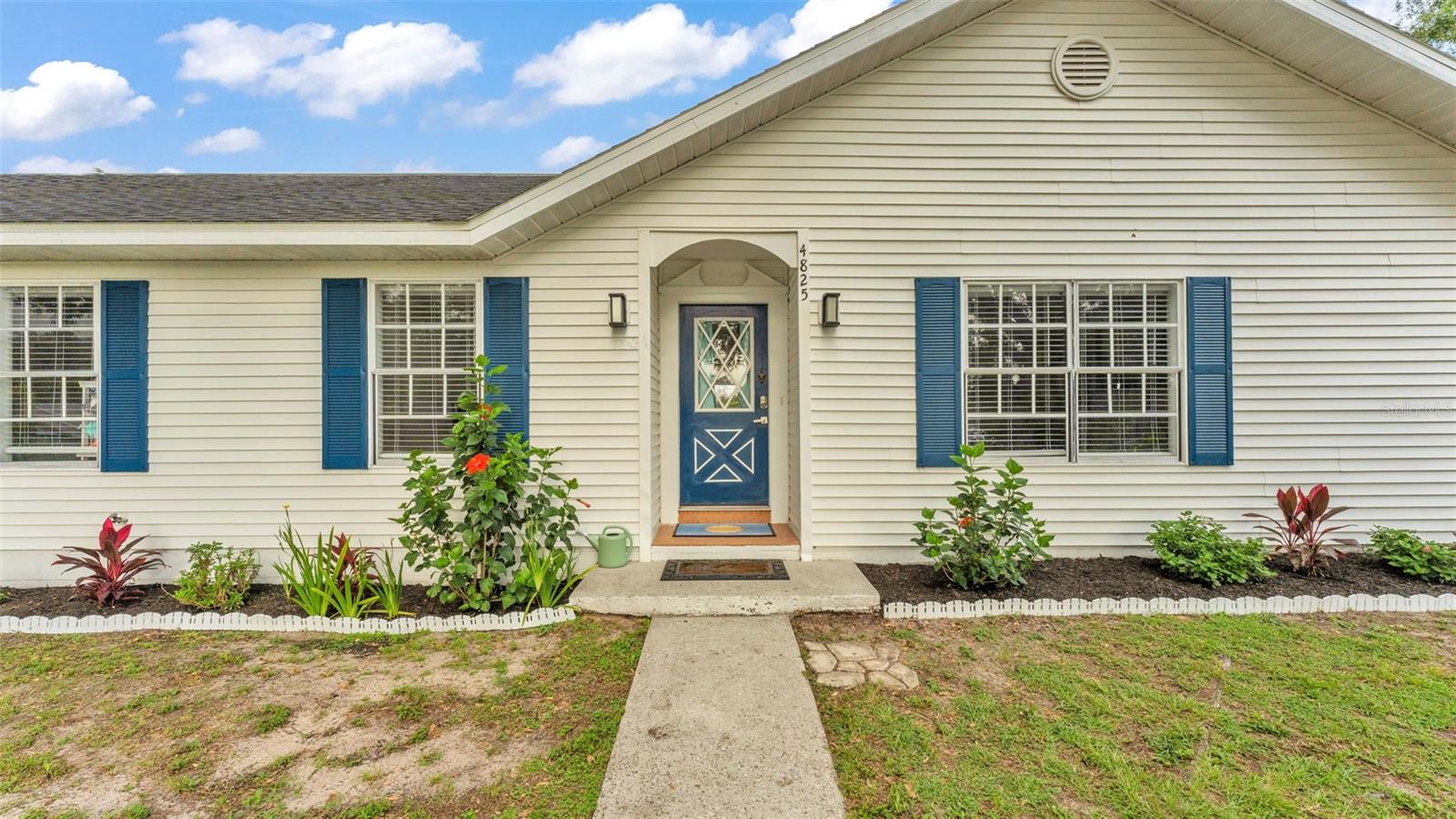 Image 6 of 55 For 4825 Foxrun  