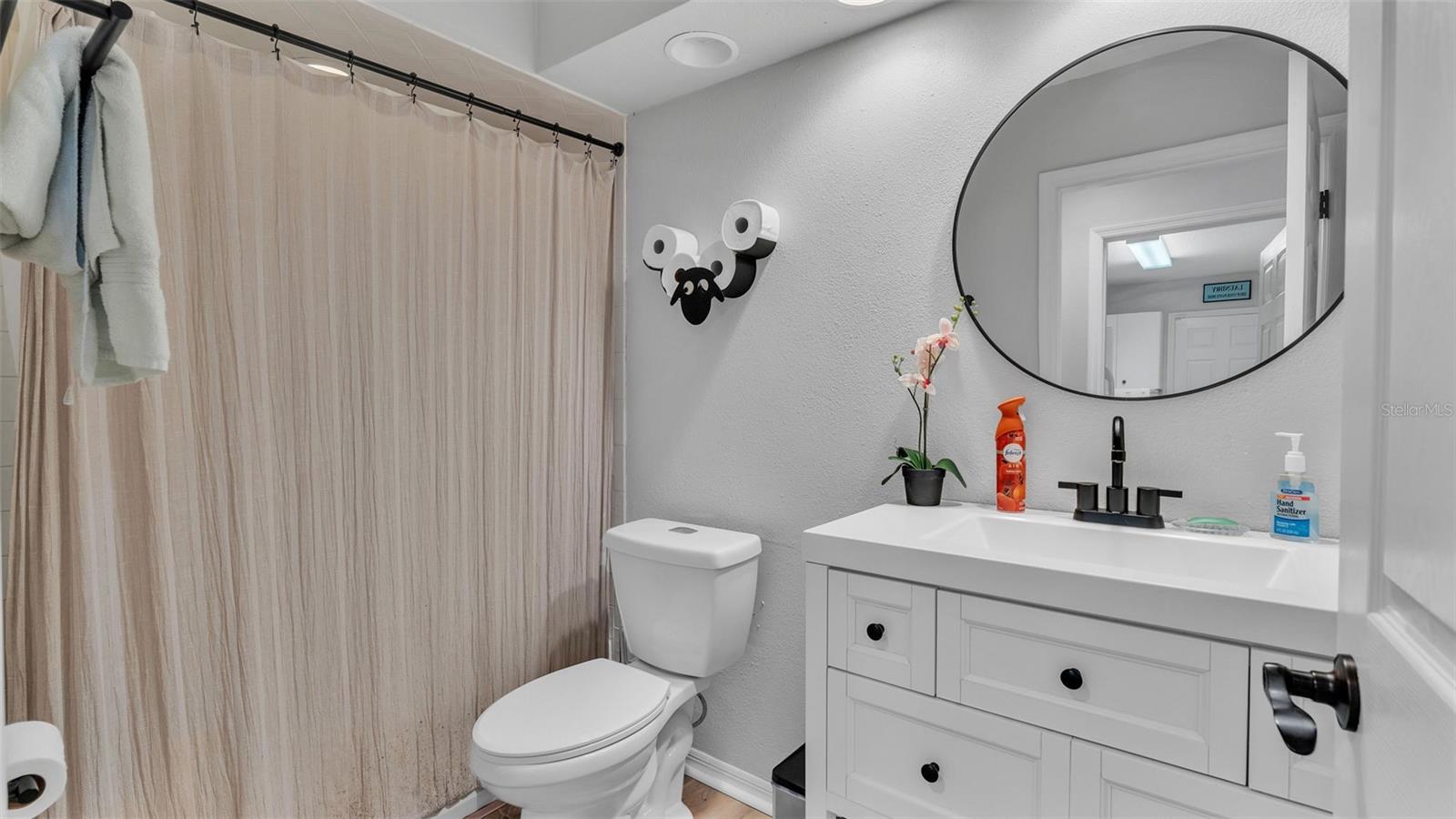 Image 30 of 56 For 601 Peninsular Drive