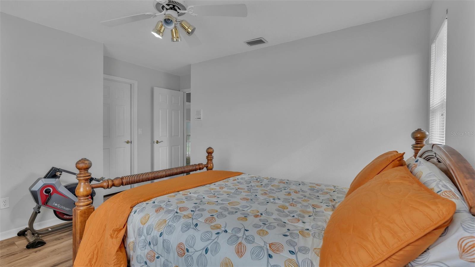 Image 40 of 56 For 601 Peninsular Drive