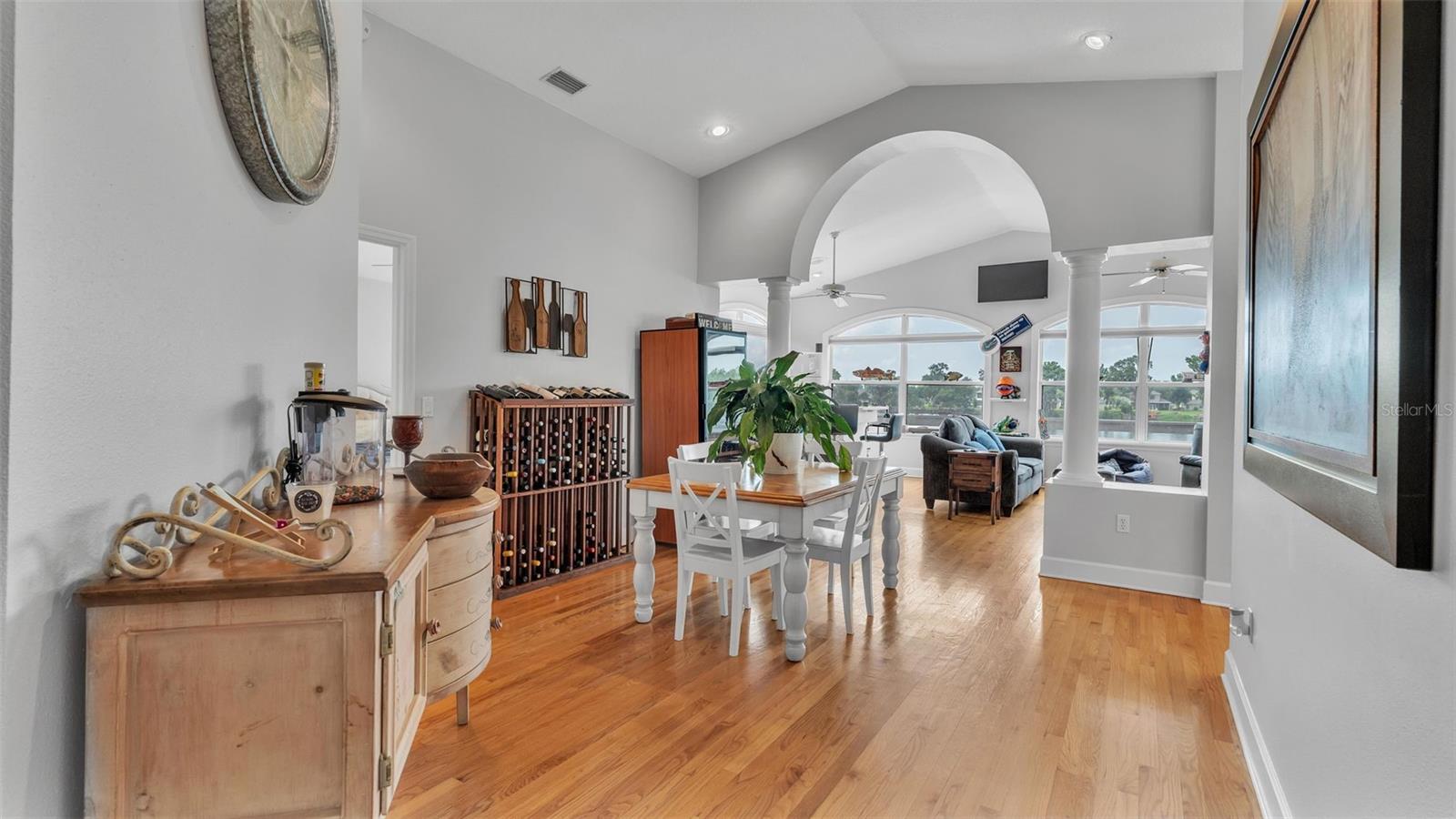 Image 8 of 56 For 601 Peninsular Drive