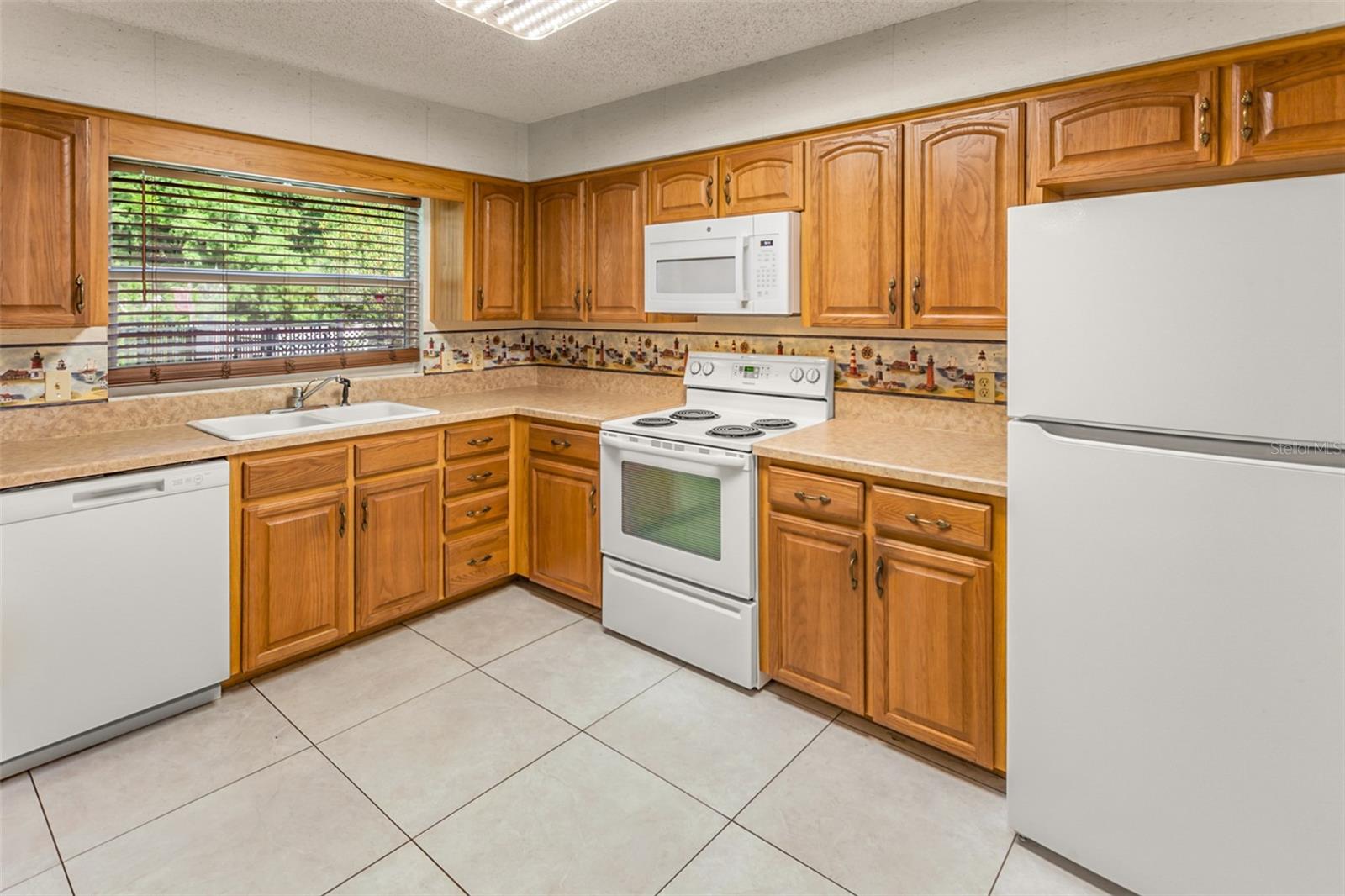 Image 7 of 40 For 2757 Pine Acres Drive