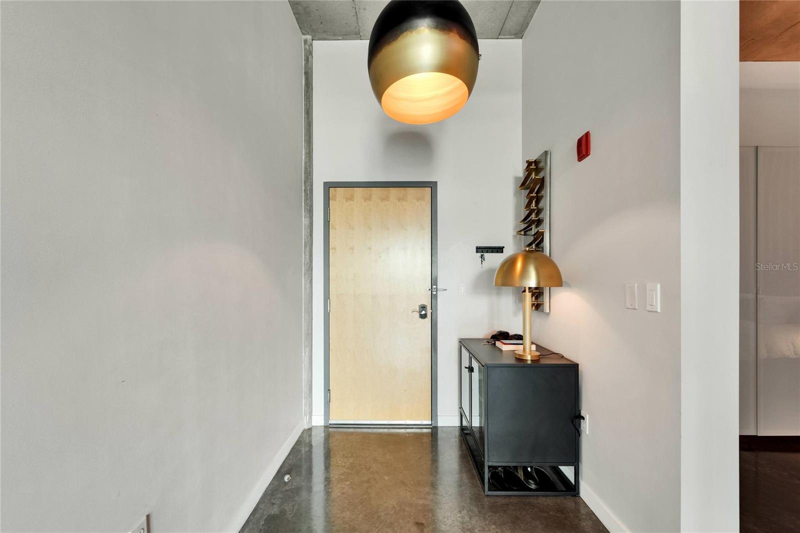 Listing photo id 8 for 101 12th Street 318