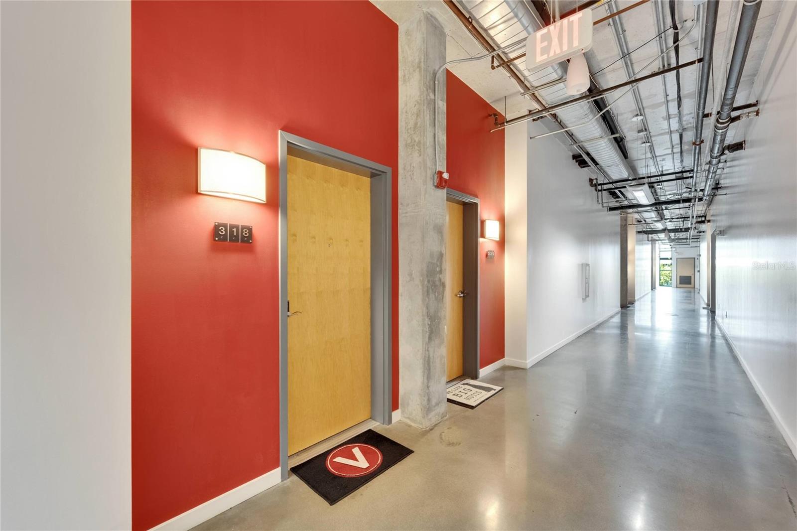 Listing photo id 29 for 101 12th Street 318
