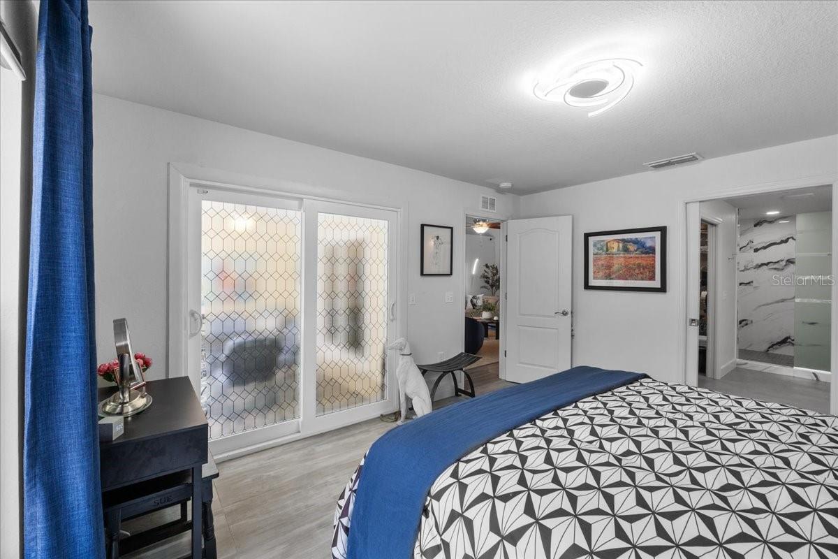 Image 19 of 51 For 6250 Silver Leaf Lane