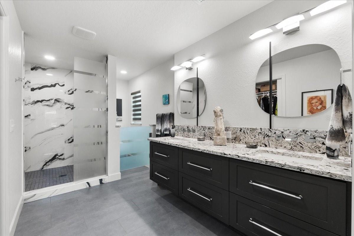 Image 21 of 51 For 6250 Silver Leaf Lane