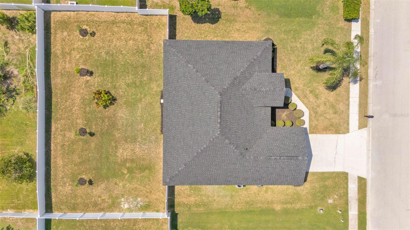 Listing photo id 0 for 5458 Oakford Drive