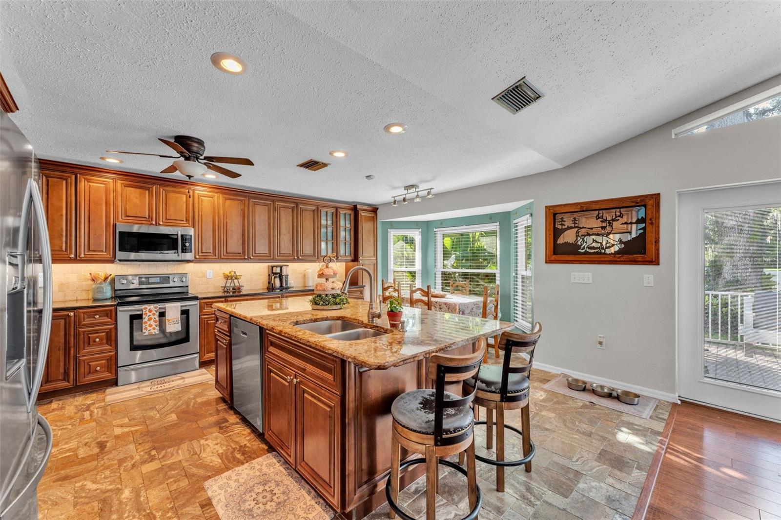 Image 9 of 49 For 5108 Waterwood Drive