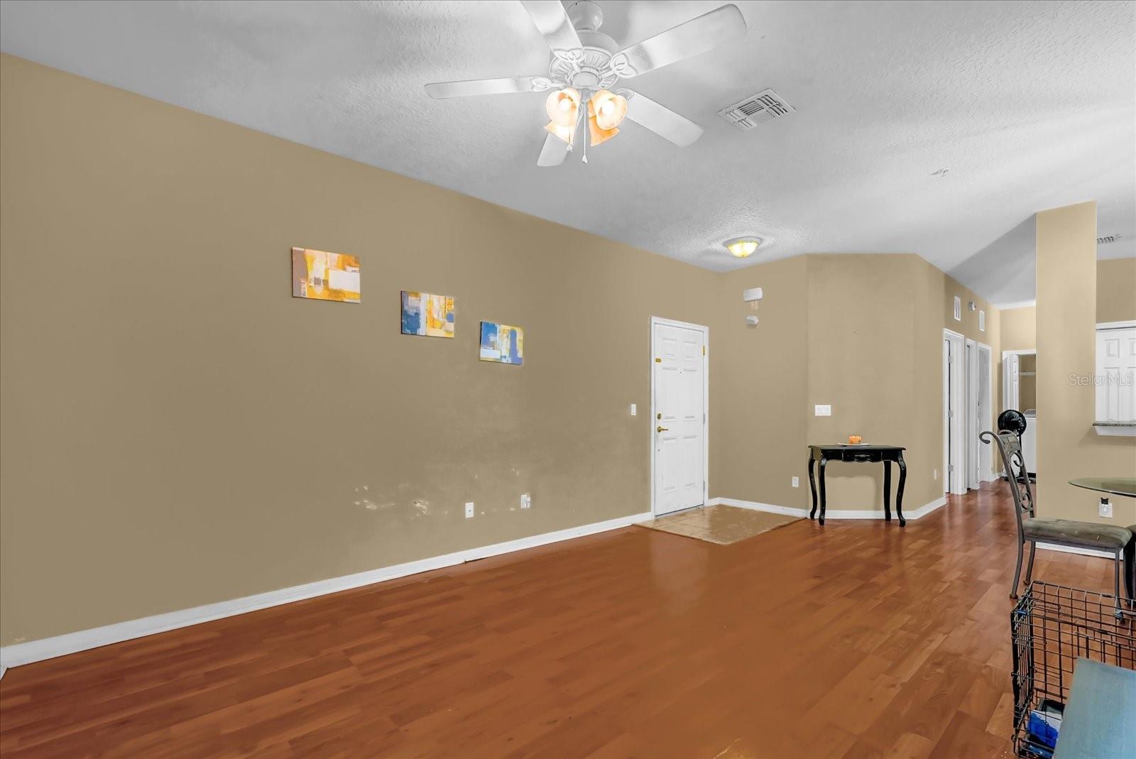 Image 9 of 21 For 2061 Crestdale Lane 60