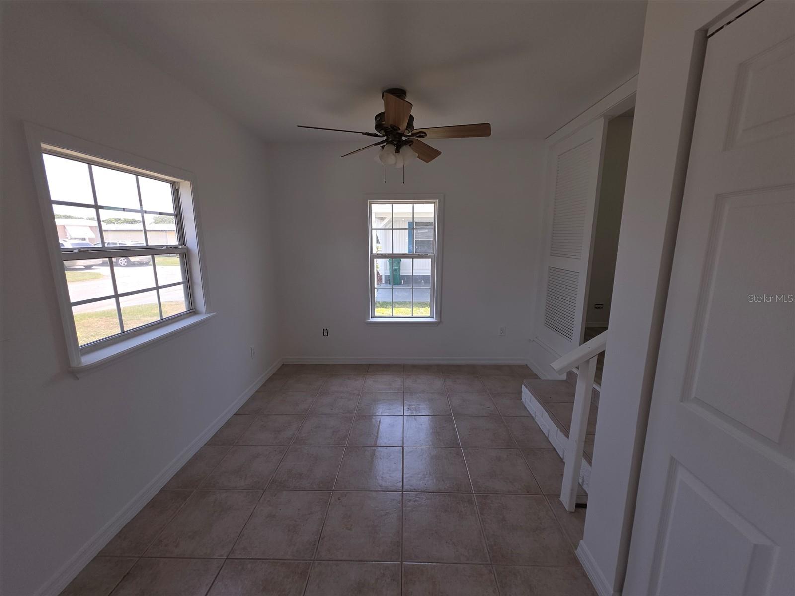 Image 12 of 17 For 948 Cashew Circle