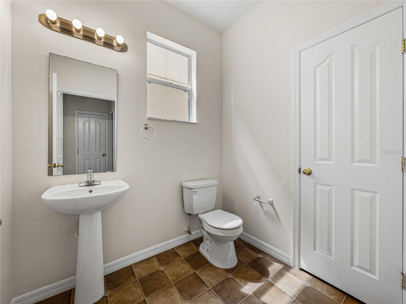 Image 17 of 54 For 143 Alfani Street