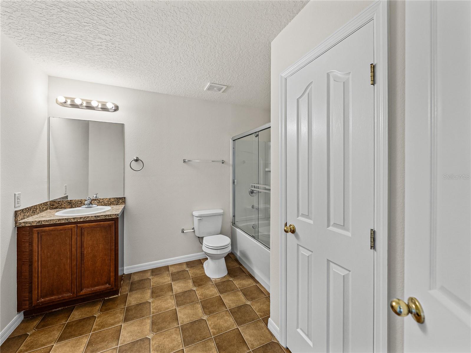 Image 36 of 54 For 143 Alfani Street