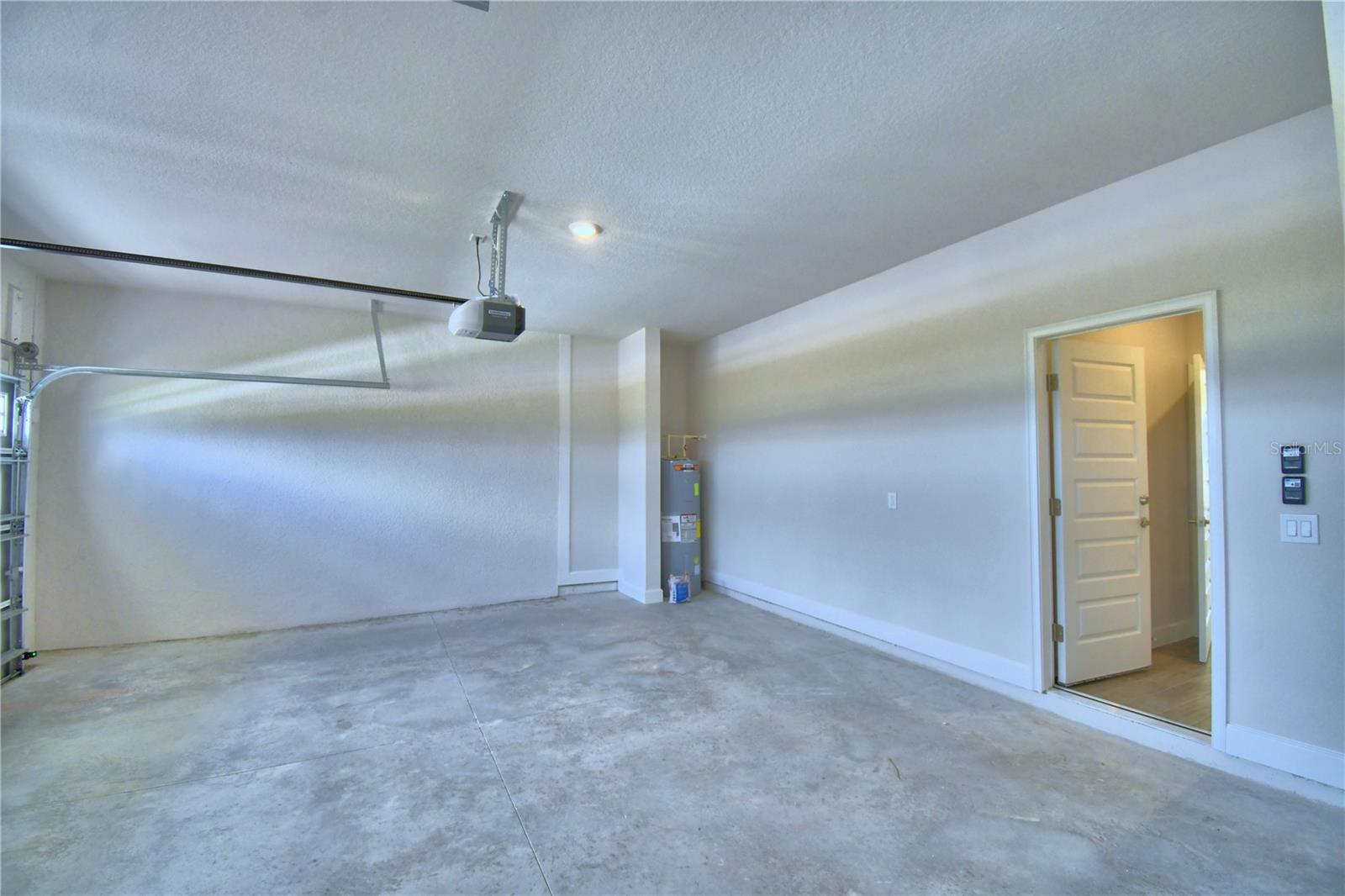 Image 7 of 77 For 4449 Juliana Lake Drive