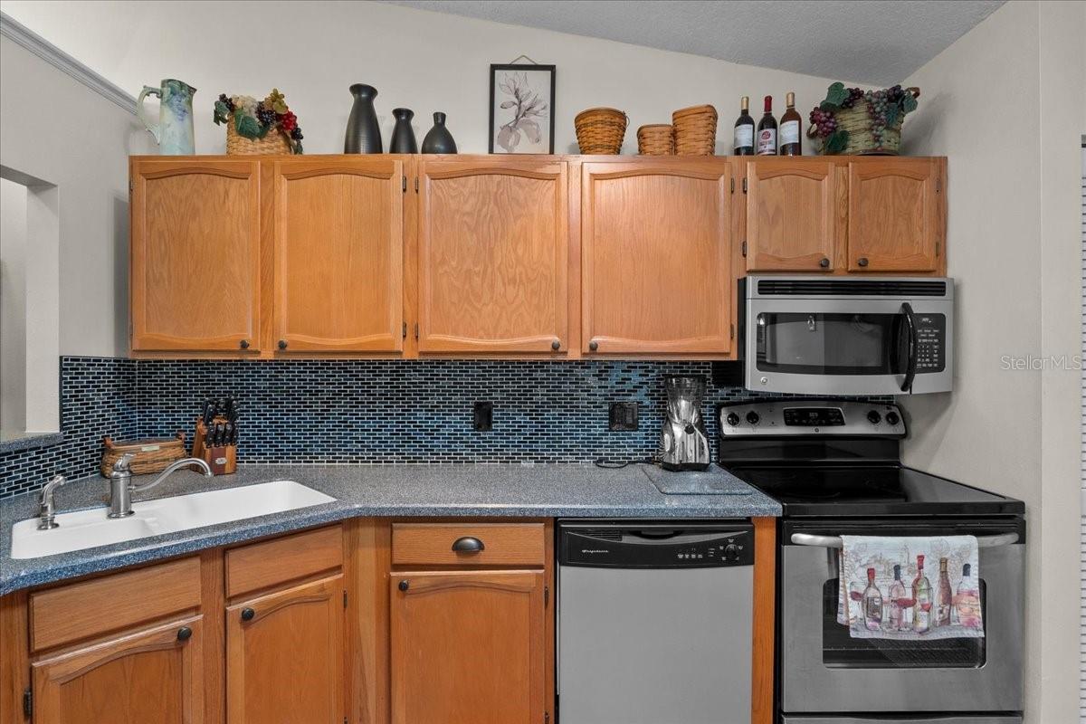 Image 8 of 70 For 6380 Egret Drive 10