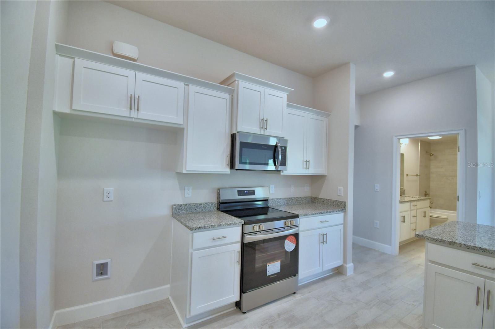 Image 19 of 91 For 4300 Juliana Lake Drive