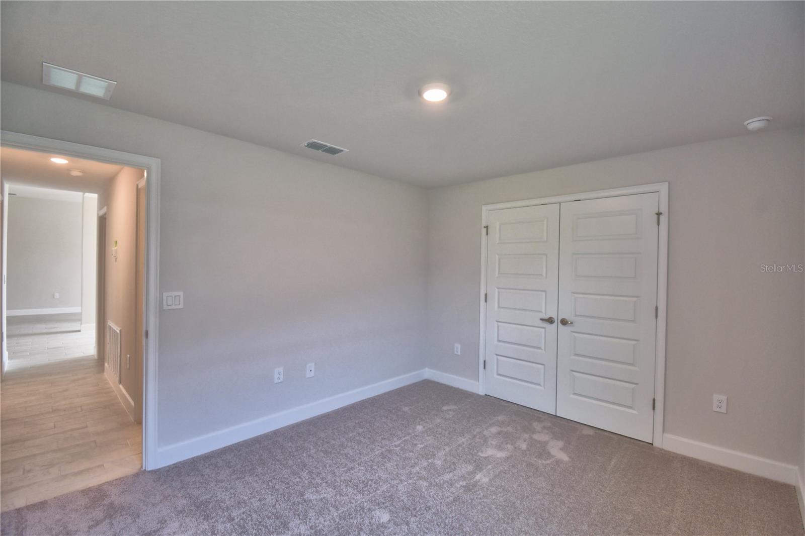 Image 34 of 91 For 4300 Juliana Lake Drive