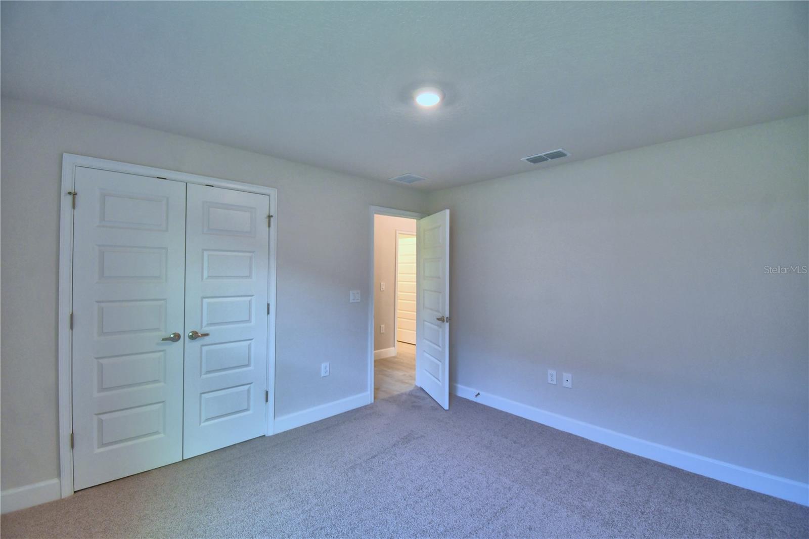 Image 44 of 91 For 4300 Juliana Lake Drive