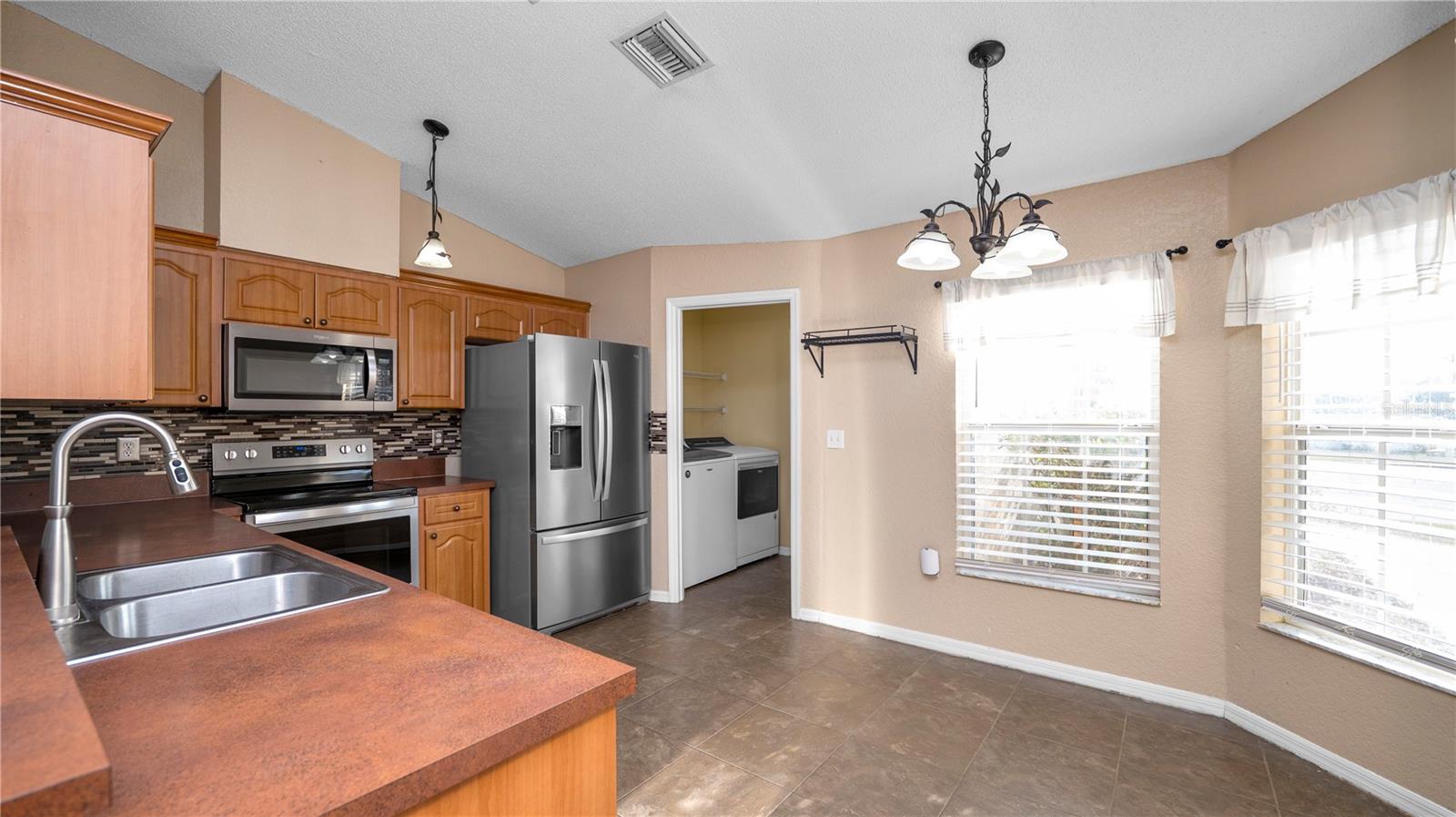 Image 10 of 36 For 8904 Pebblebrooke Drive