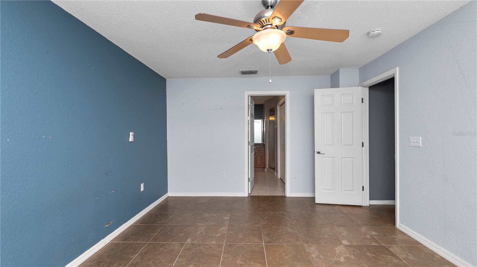 Image 17 of 36 For 8904 Pebblebrooke Drive