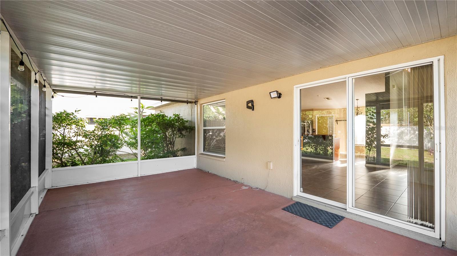Image 27 of 36 For 8904 Pebblebrooke Drive