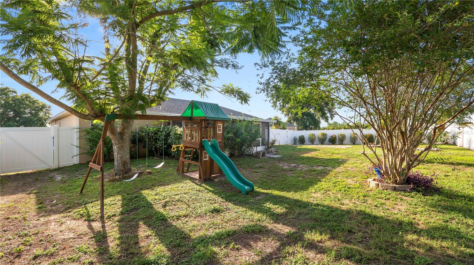 Image 31 of 36 For 8904 Pebblebrooke Drive