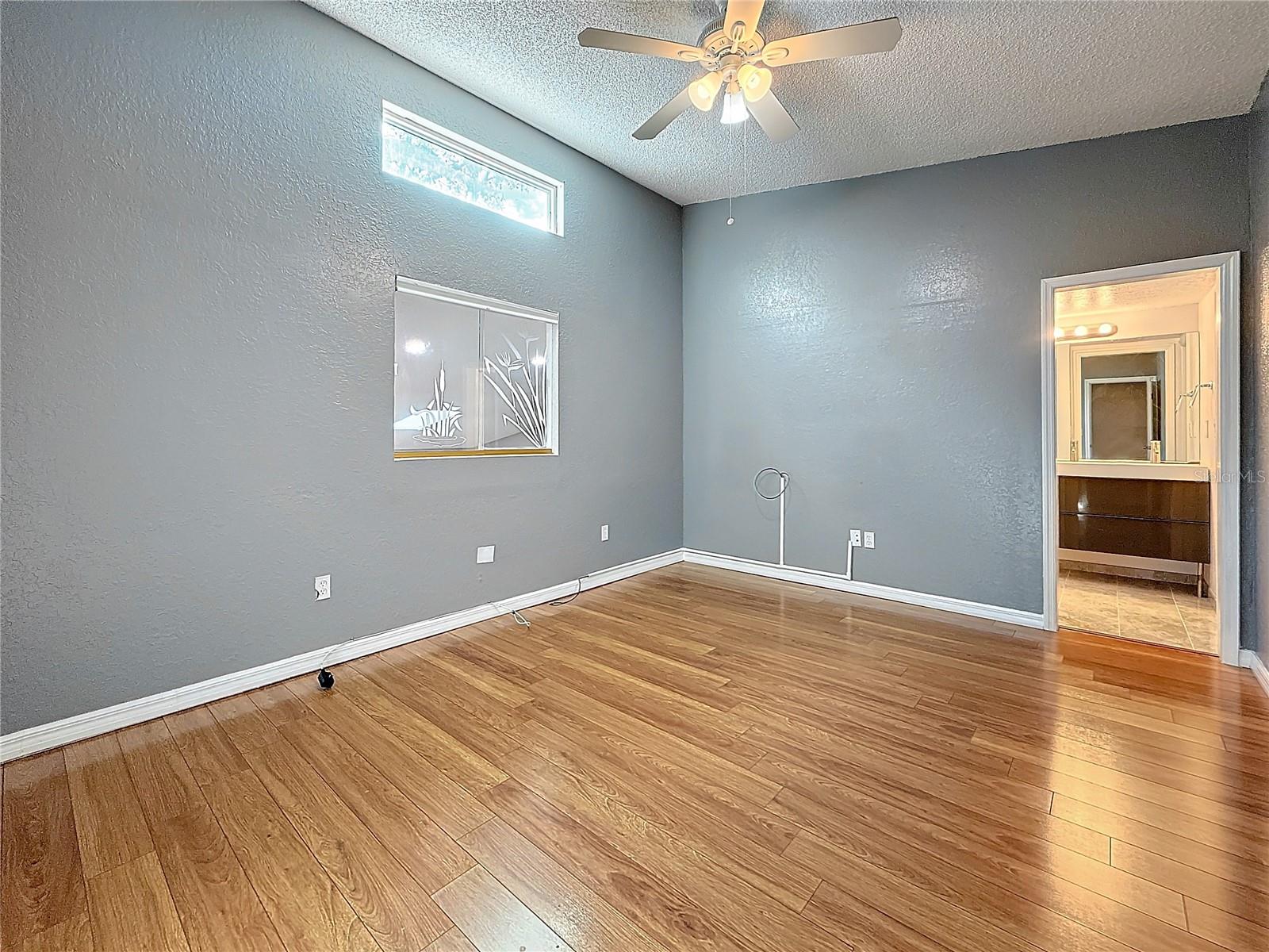 Image 14 of 49 For 6350 92nd Place N 2206