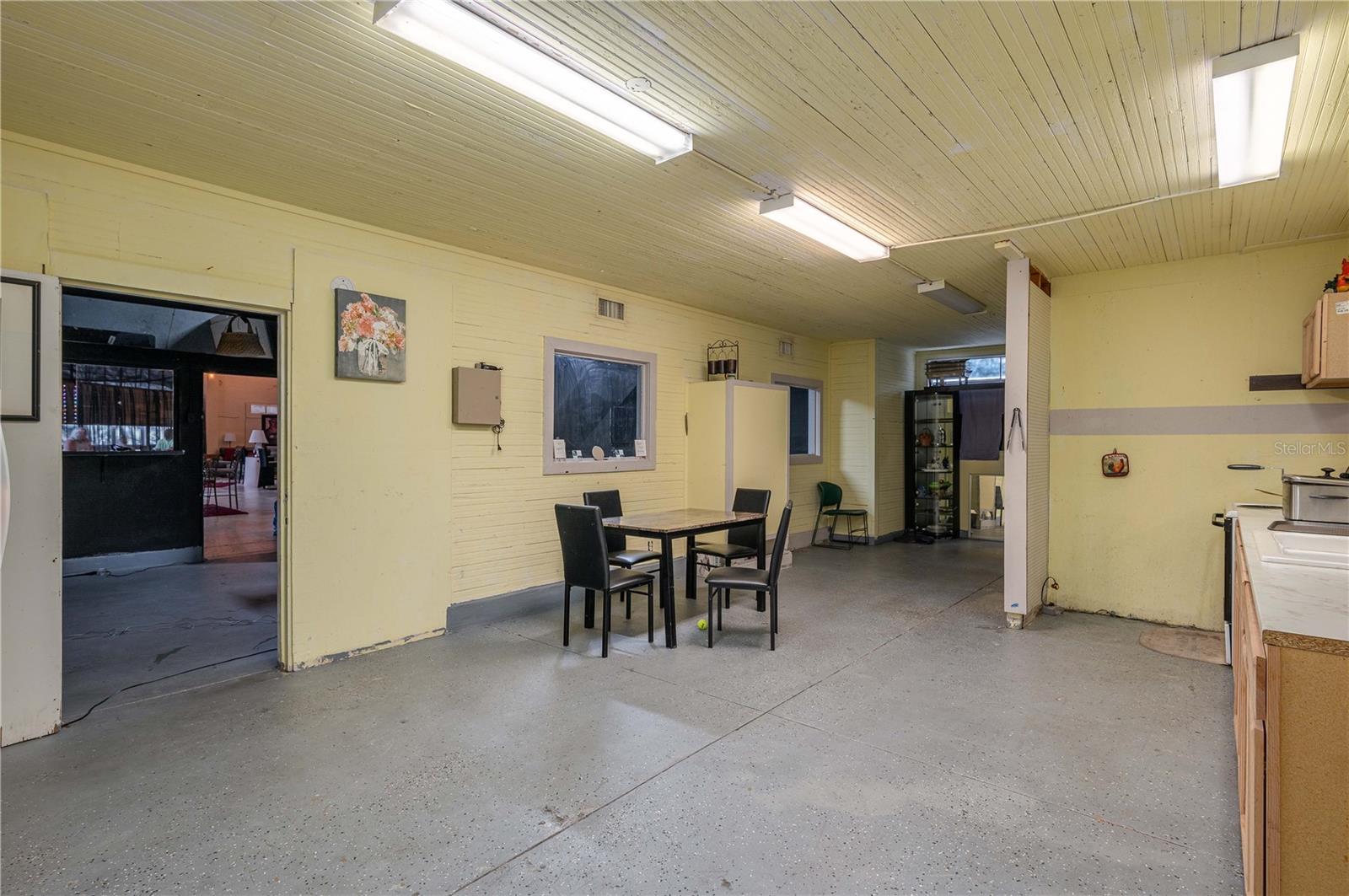 Listing photo id 12 for 322 Scenic Highway
