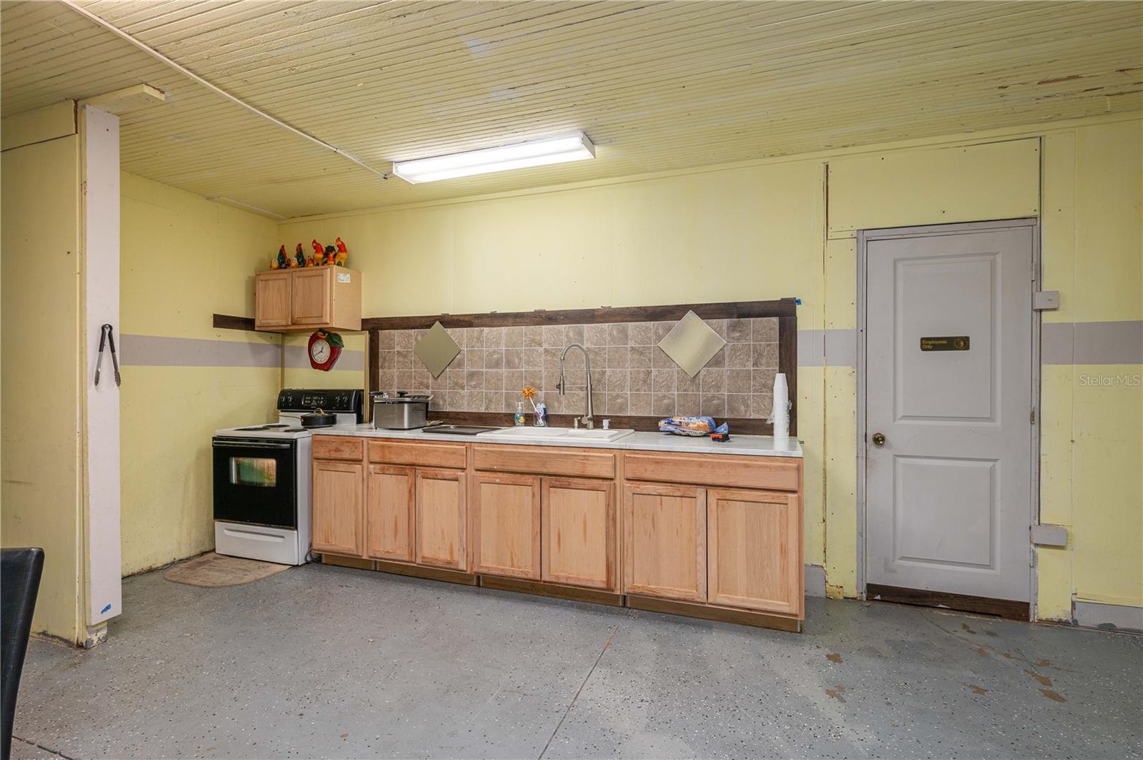 Listing photo id 13 for 322 Scenic Highway