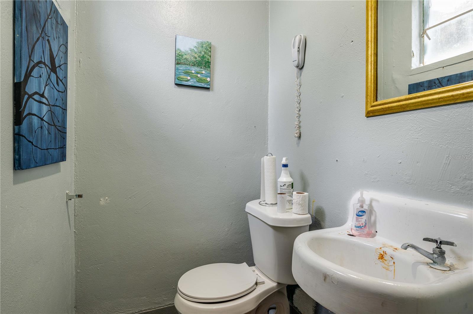 Listing photo id 16 for 322 Scenic Highway