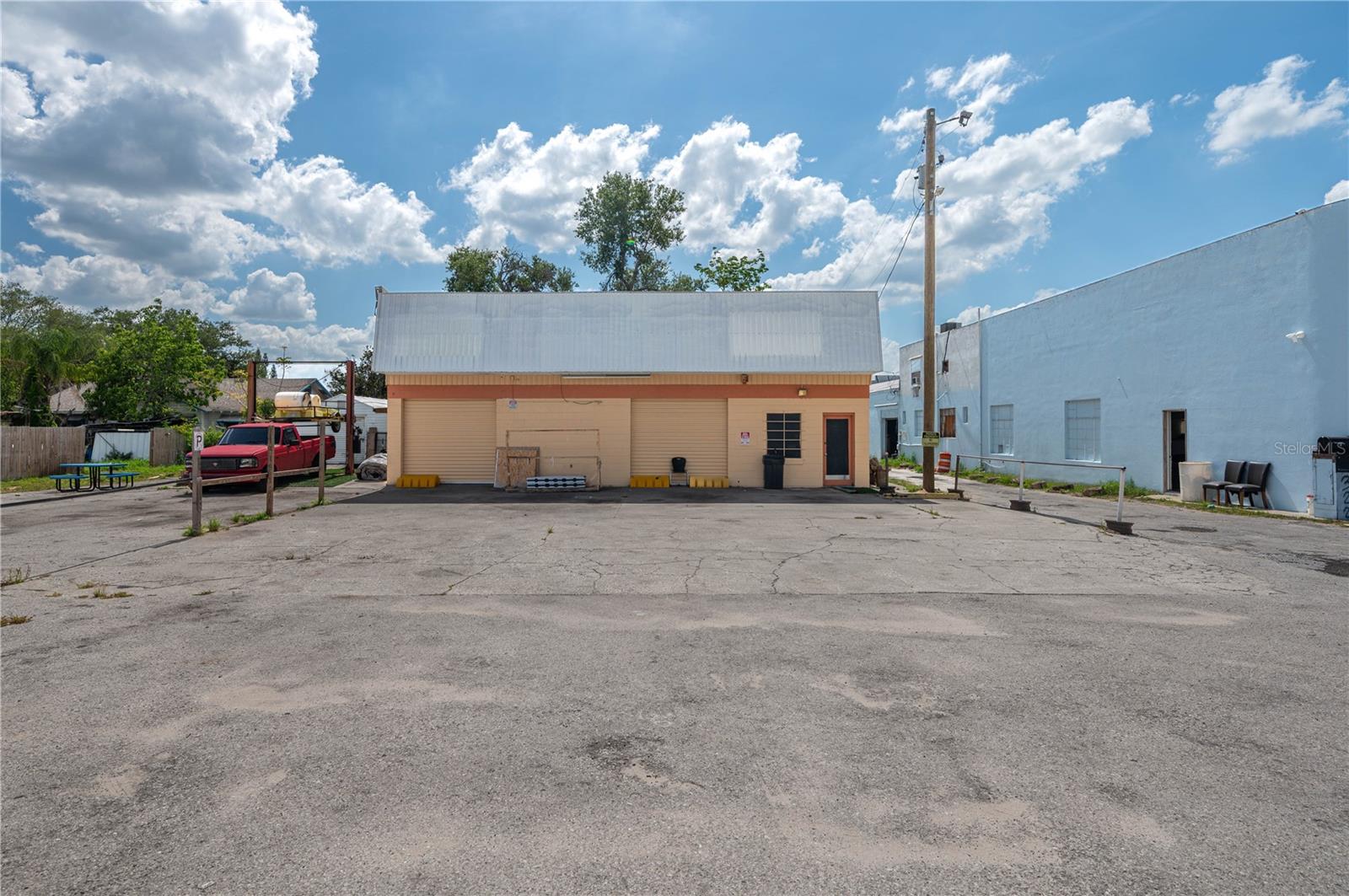 Listing photo id 1 for 322 Scenic Highway
