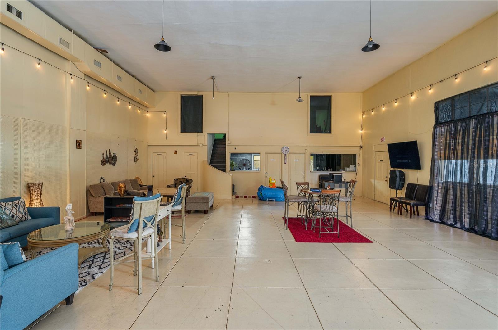 Listing photo id 28 for 322 Scenic Highway
