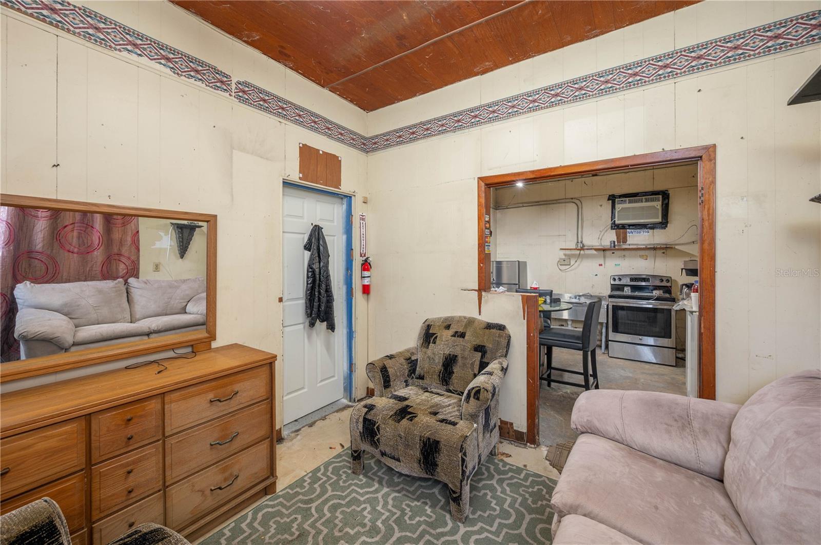 Listing photo id 35 for 322 Scenic Highway
