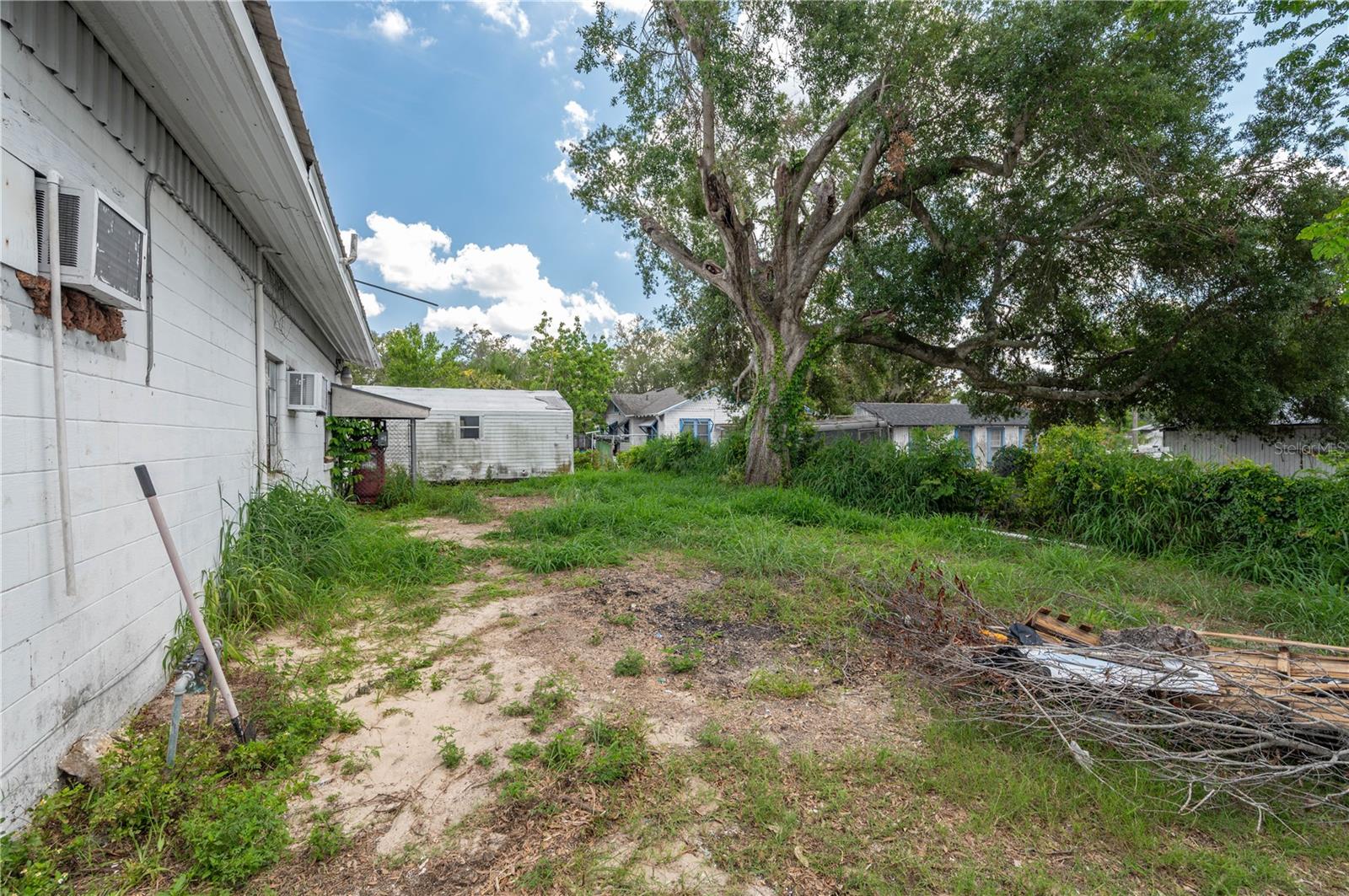 Listing photo id 37 for 322 Scenic Highway