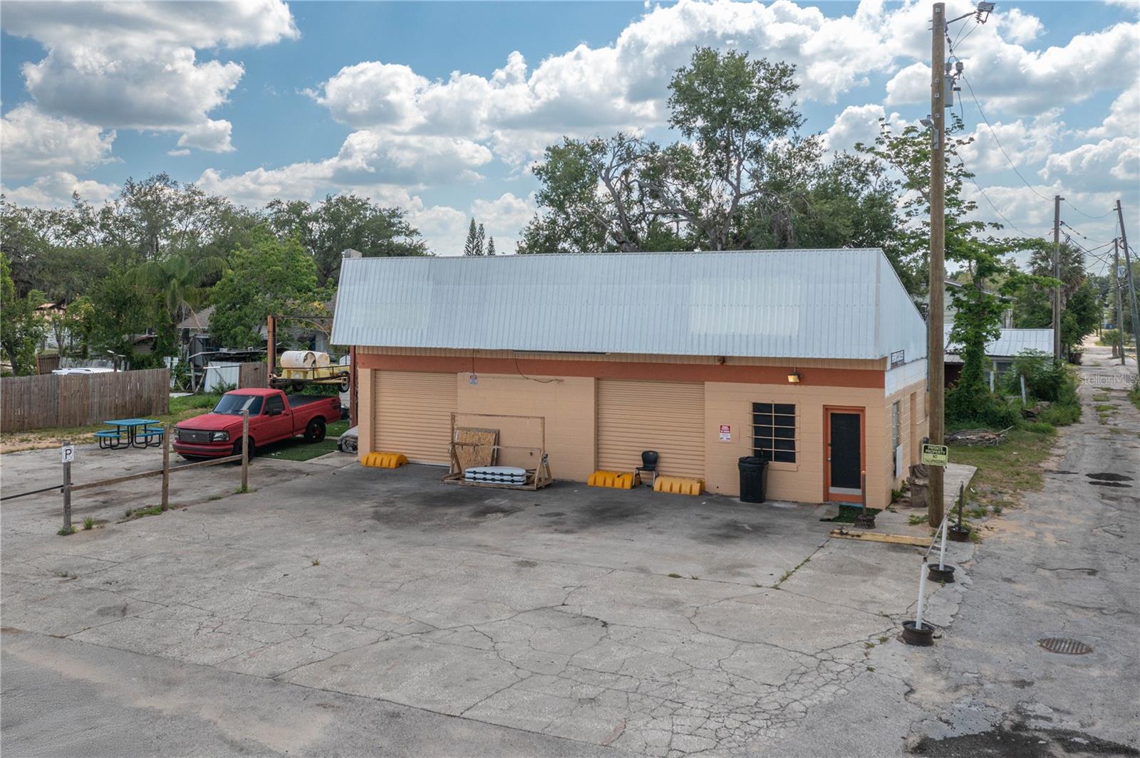 Listing photo id 2 for 322 Scenic Highway