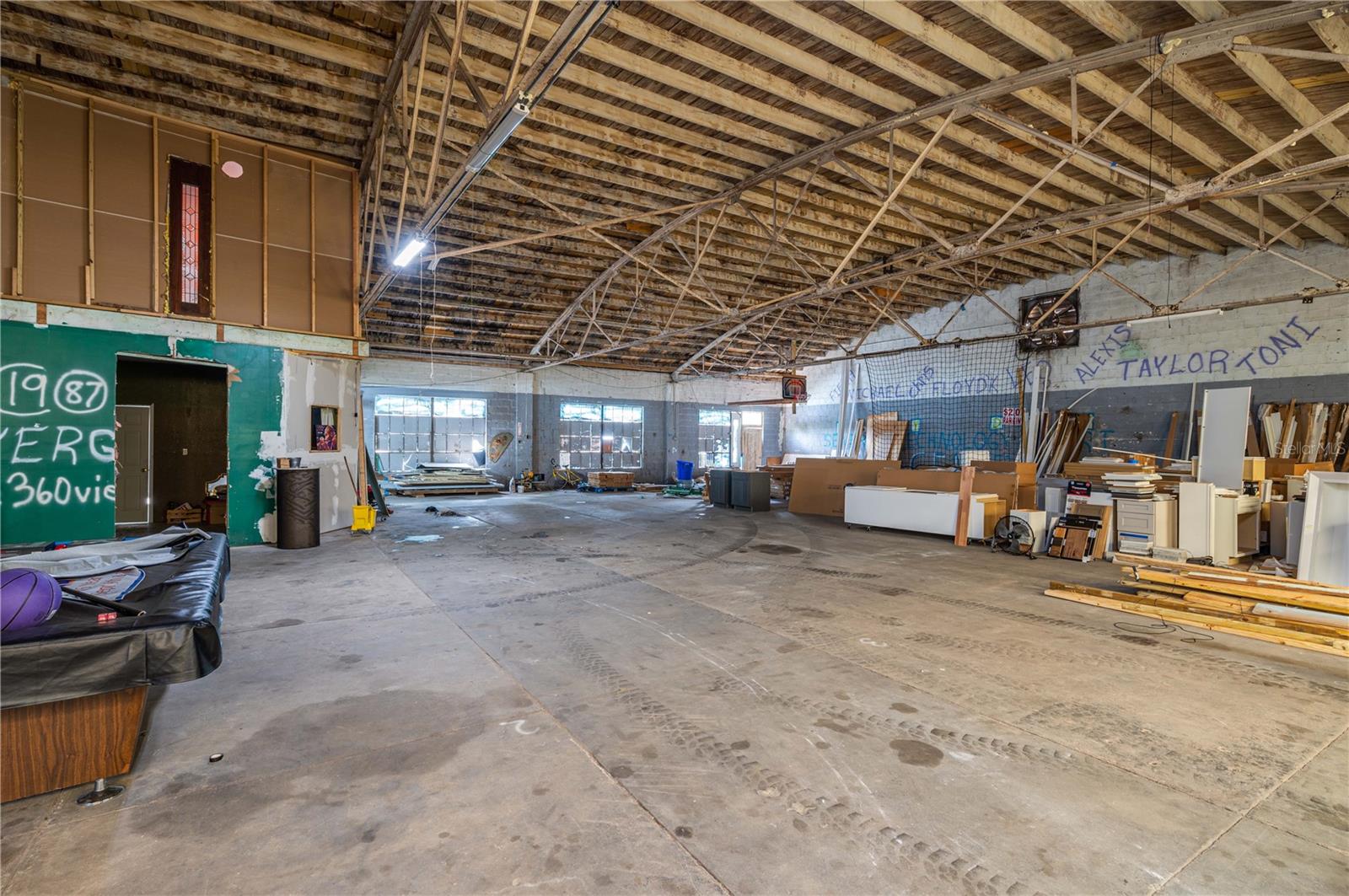 Listing photo id 7 for 322 Scenic Highway