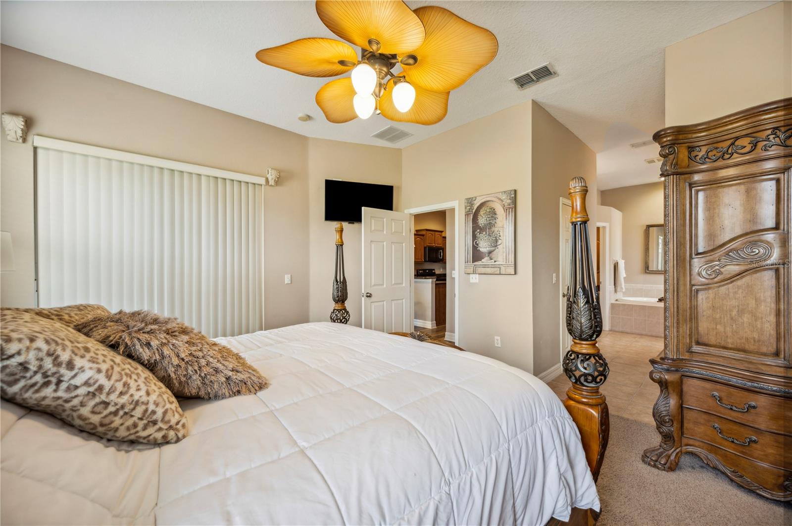 Image 16 of 37 For 6339 Alamanda Hills Drive