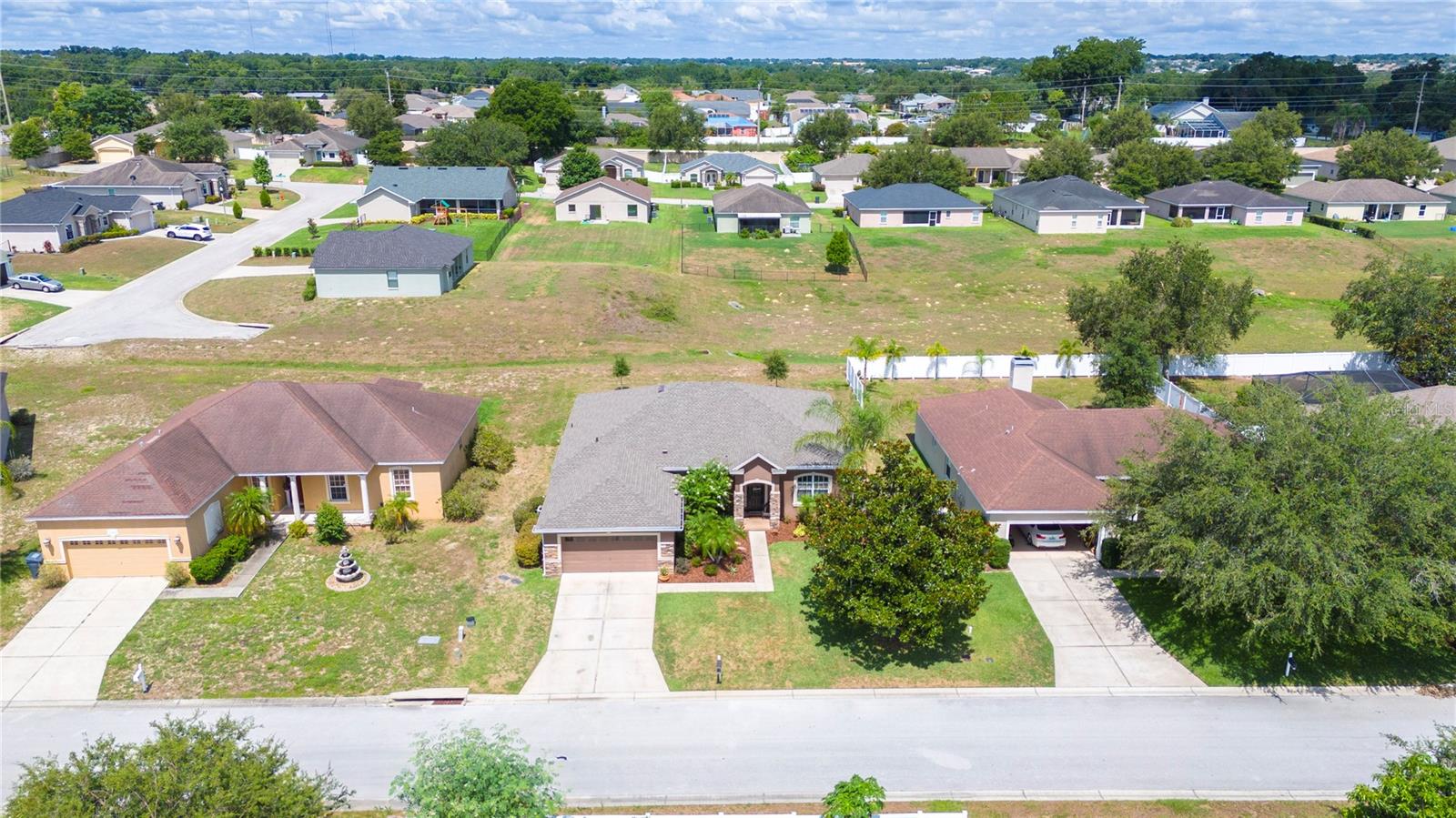 Image 31 of 37 For 6339 Alamanda Hills Drive