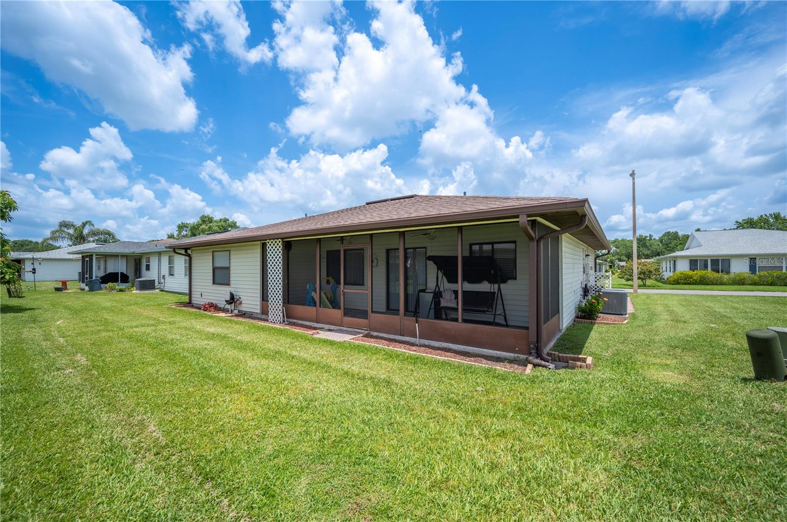 Image 27 of 37 For 1608 Colonnades Circle N