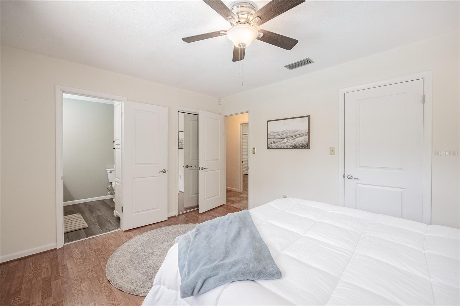 Image 24 of 52 For 4006 Glen Garry Road W