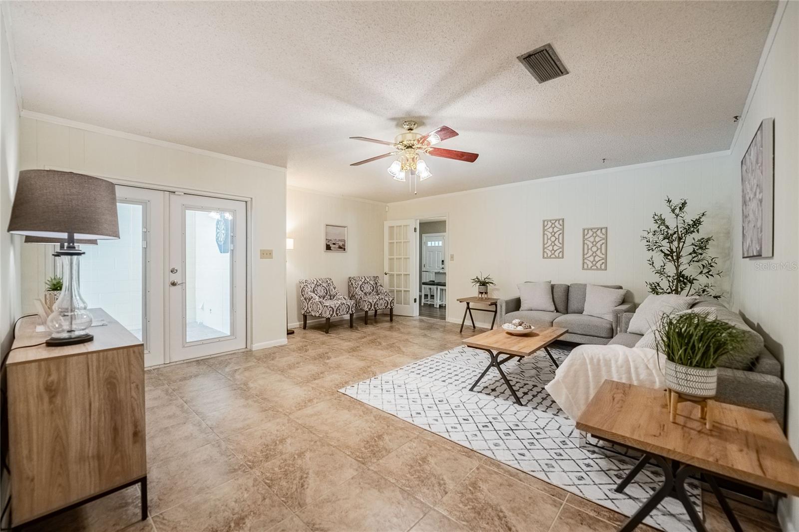 Image 31 of 52 For 4006 Glen Garry Road W