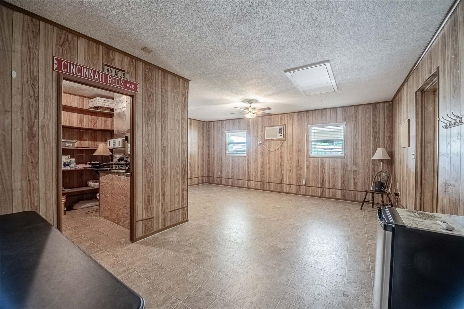 Image 40 of 52 For 4006 Glen Garry Road W