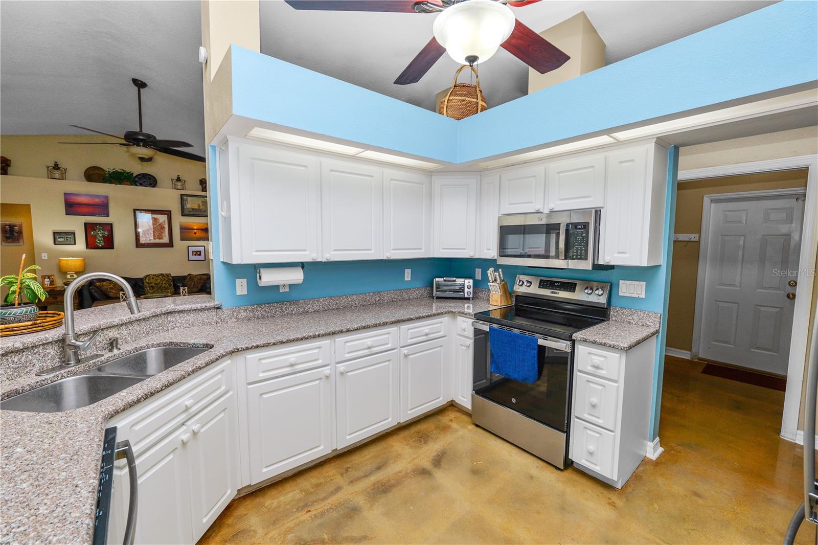 Image 13 of 82 For 1130 Ewell Road