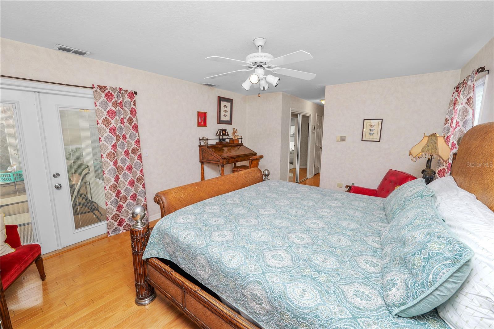 Image 19 of 82 For 1130 Ewell Road