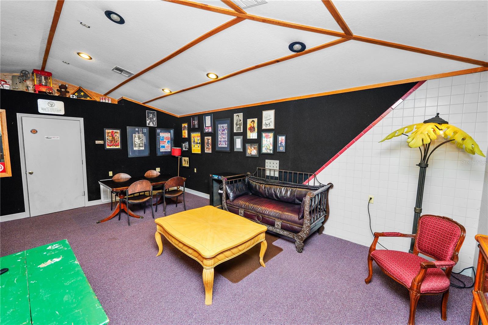 Image 60 of 82 For 1130 Ewell Road