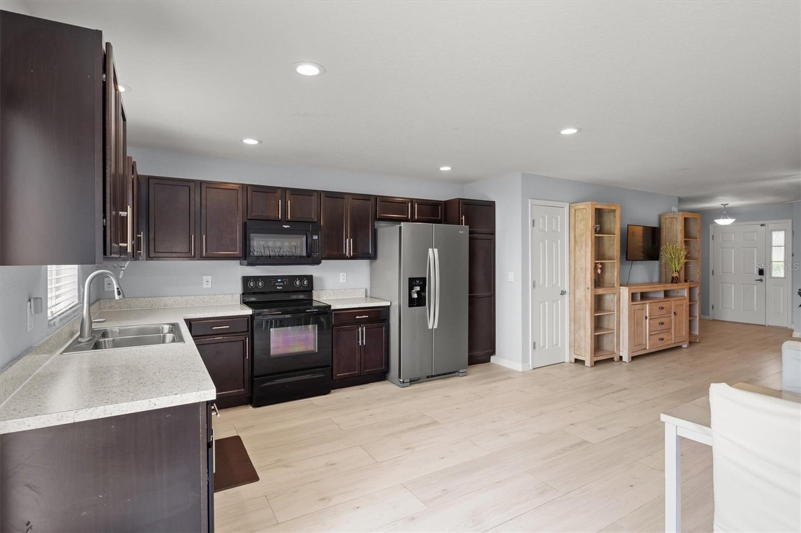 Image 8 of 29 For 2850 Sanderling Street