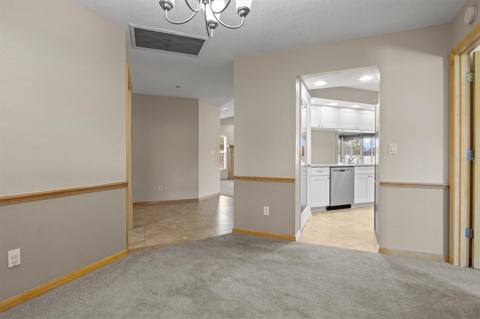 Image 12 of 55 For 7932 Ridge Pointe Drive W