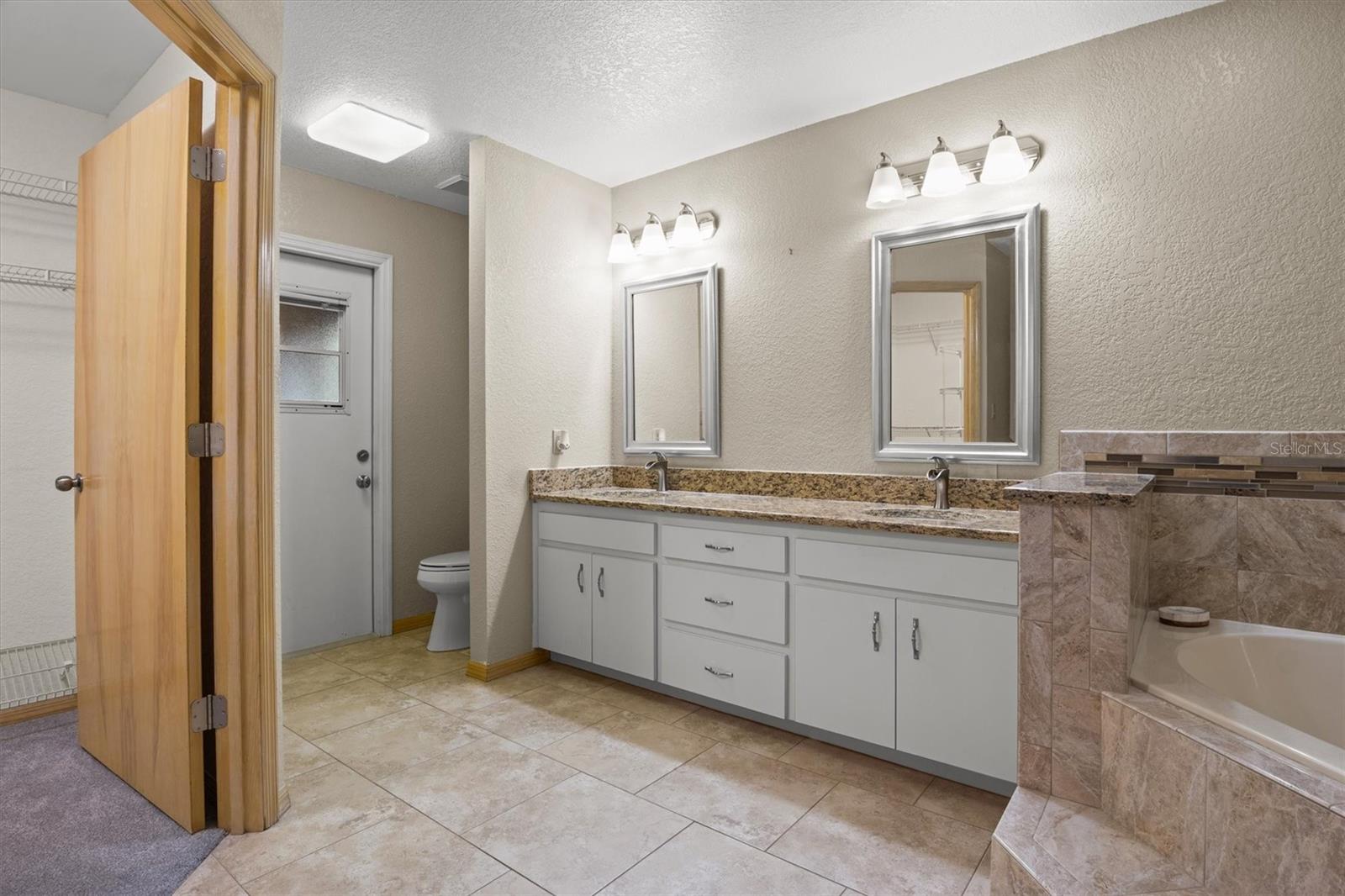 Image 21 of 55 For 7932 Ridge Pointe Drive W
