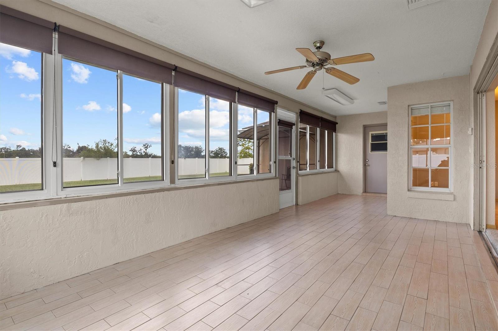 Image 31 of 55 For 7932 Ridge Pointe Drive W