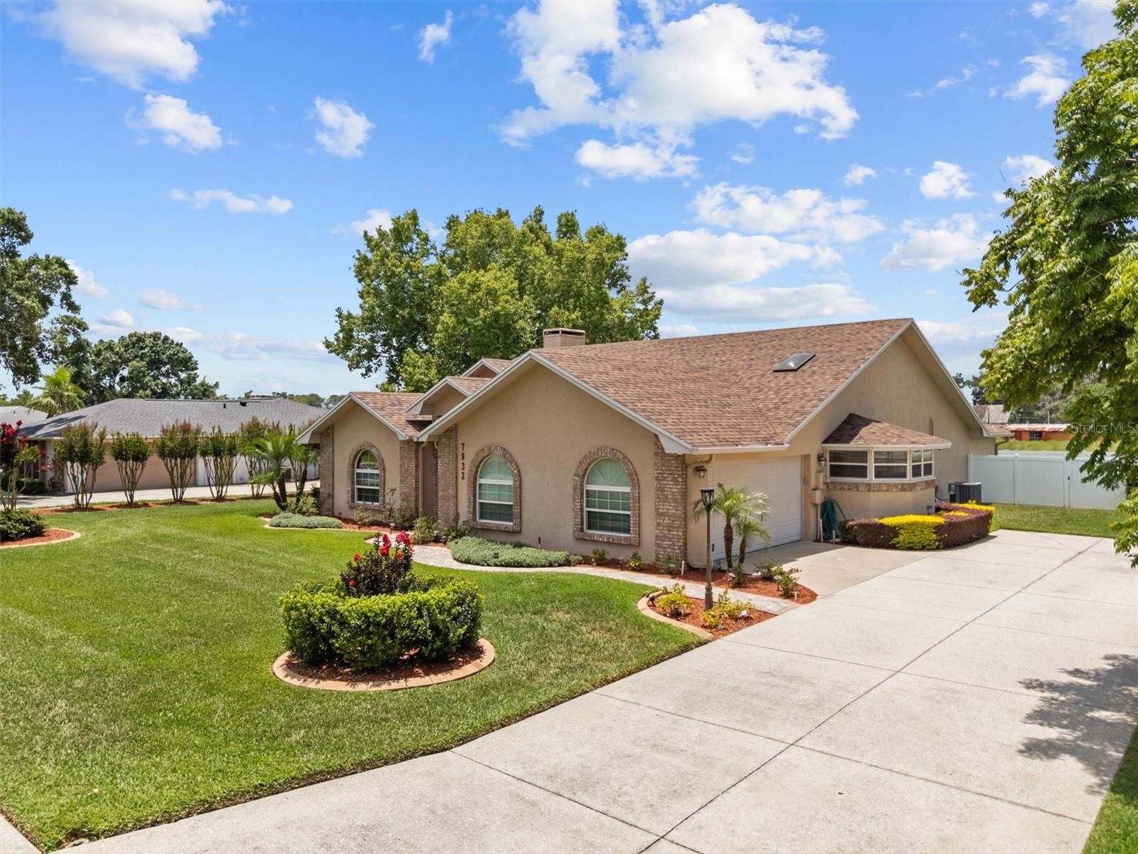 Image 39 of 55 For 7932 Ridge Pointe Drive W