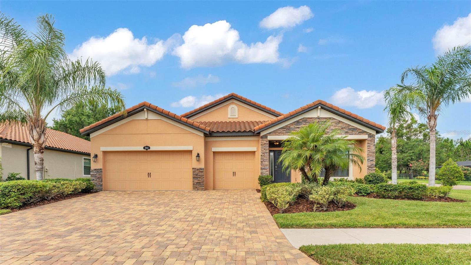 Details for 3934 Aquilla Drive, LAKELAND, FL 33810