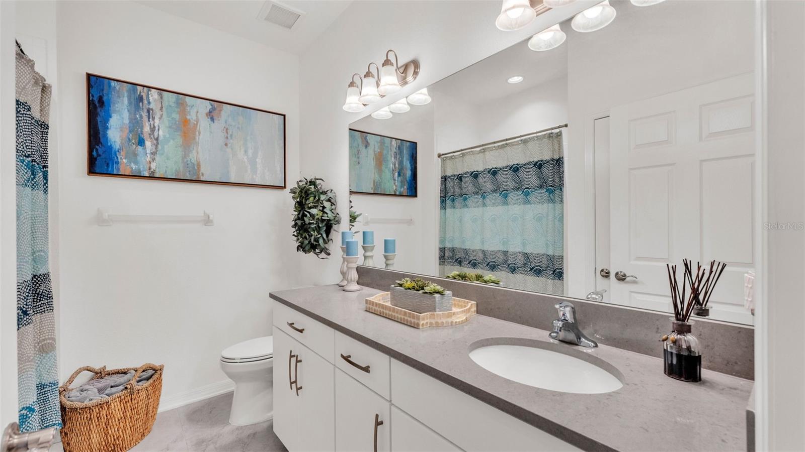 Image 18 of 48 For 3934 Aquilla Drive